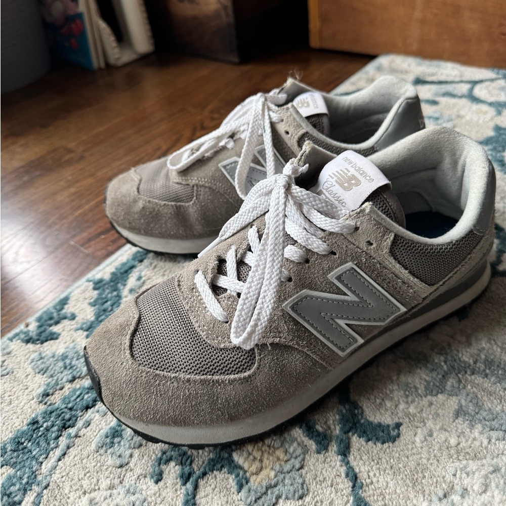 Women’s New Balance 574 sneakers